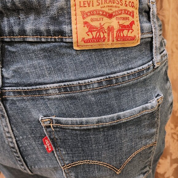 Levi's 725 High Rise Bootcut, Size 28, Gently Used - Picture 3 of 5